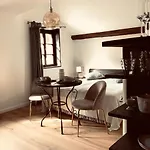 Undfein Boutique