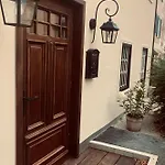 Undfein Boutique *