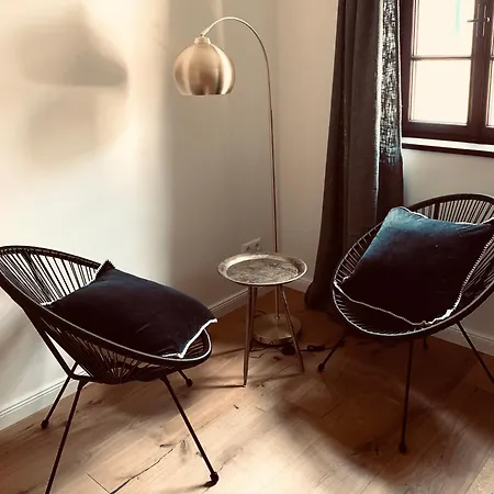 Undfein Boutique *