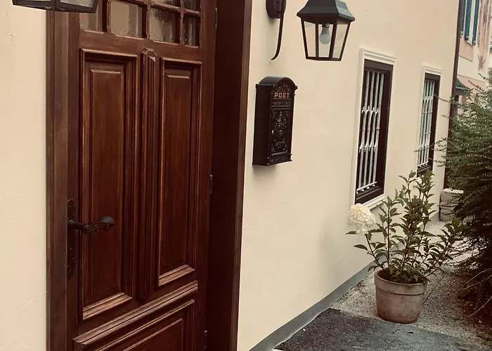 Undfein Boutique *